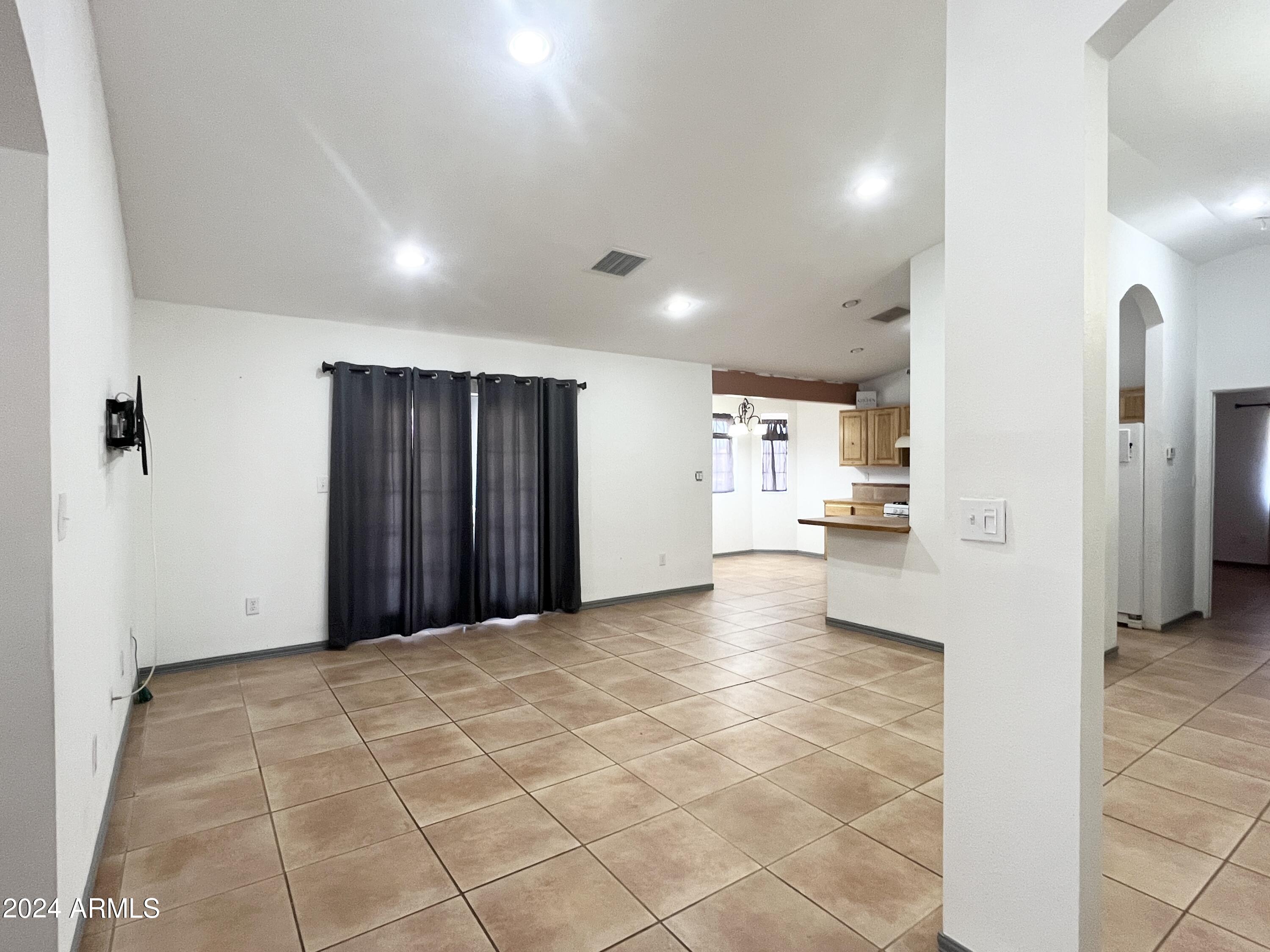 2277 East 20th Street Douglas, AZ 85607 - Photo 6 of 42 great room