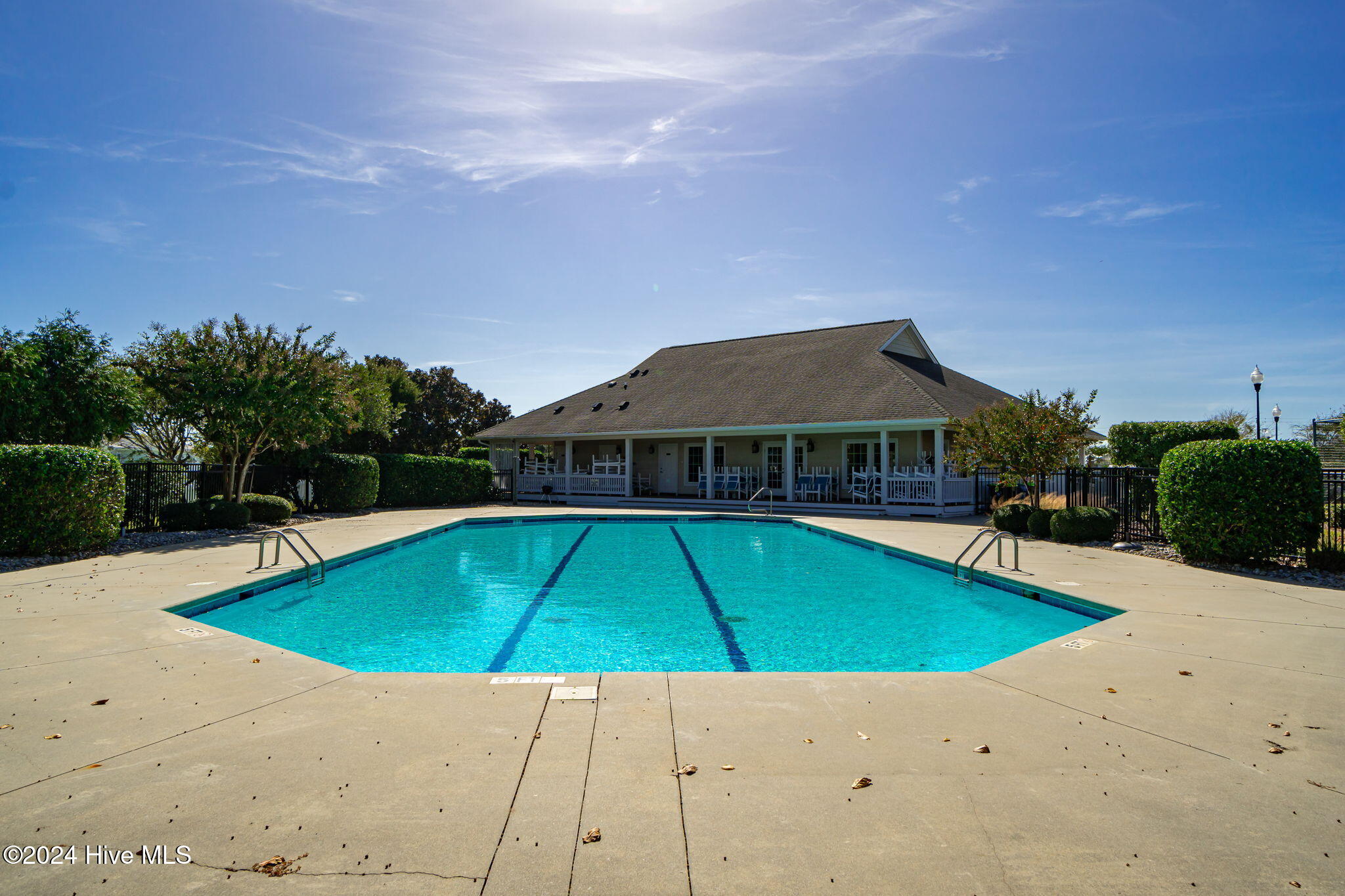 1602 Mainsail Road Morehead City, NC 28557 - Photo 9 of 32 Community clubhouse and pool