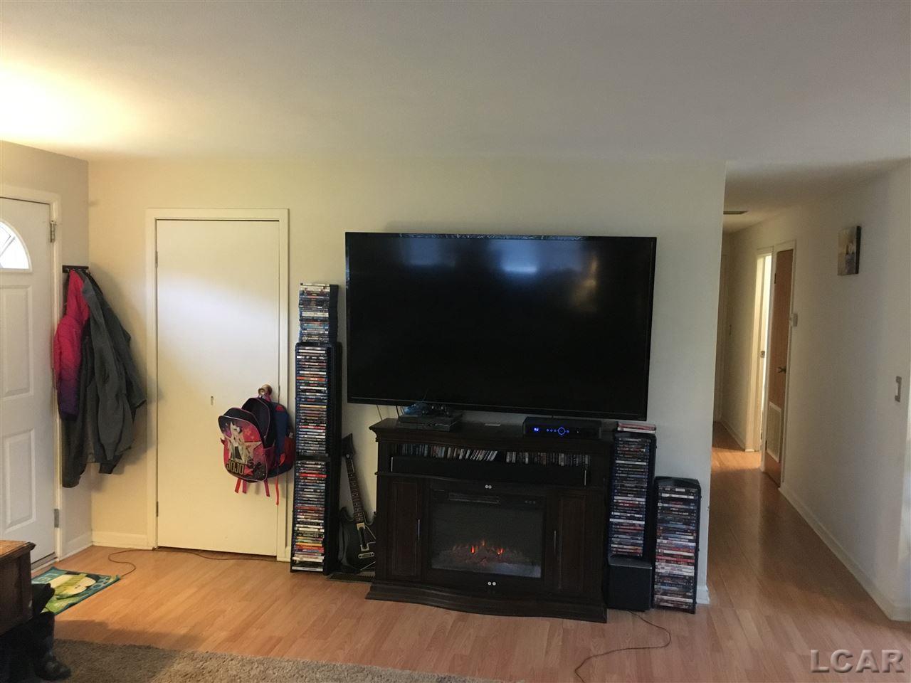 5284 Tripp Road Tipton, MI 49287 - Photo 3 of 10