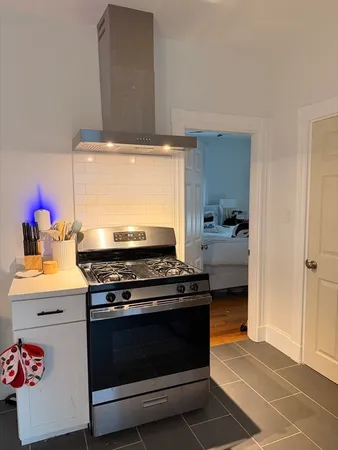 $5,000 | 175 Everett Street, Unit 1, Boston, MA 02134