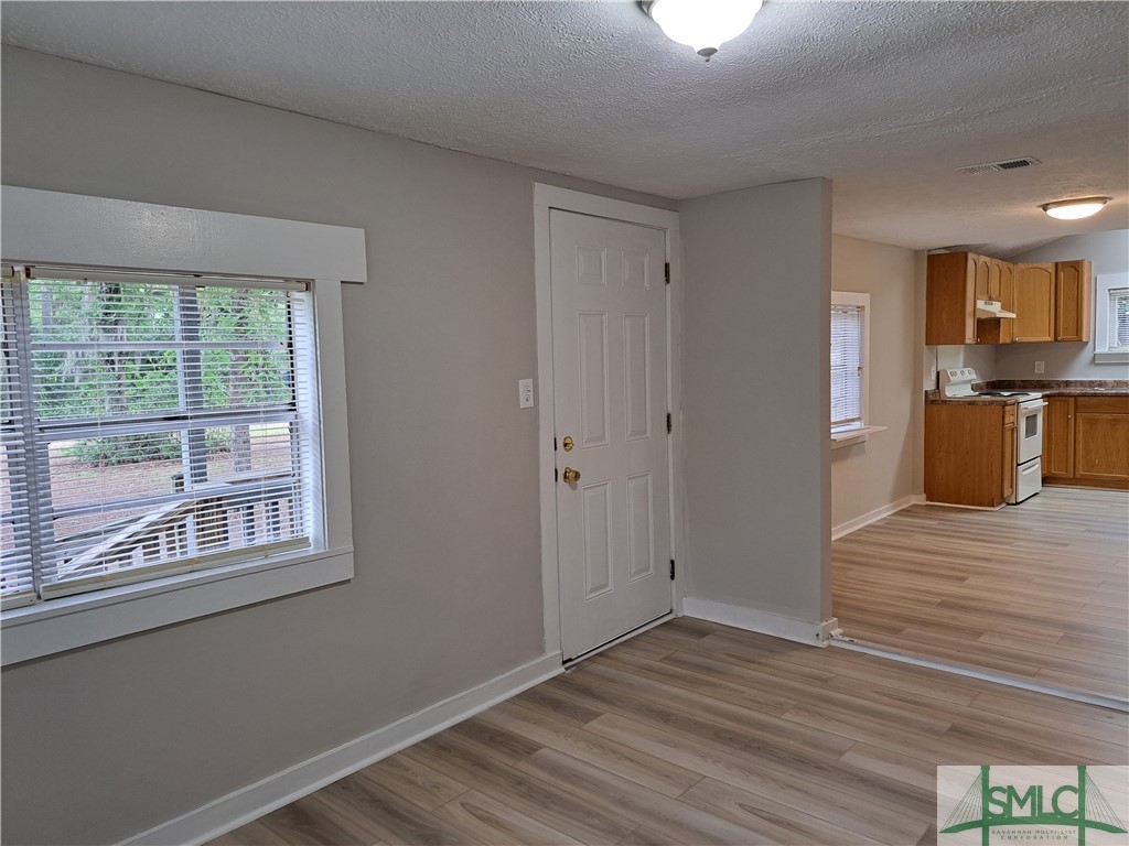 509 East Williams Street Rincon, GA 31326 - Photo 4 of 11