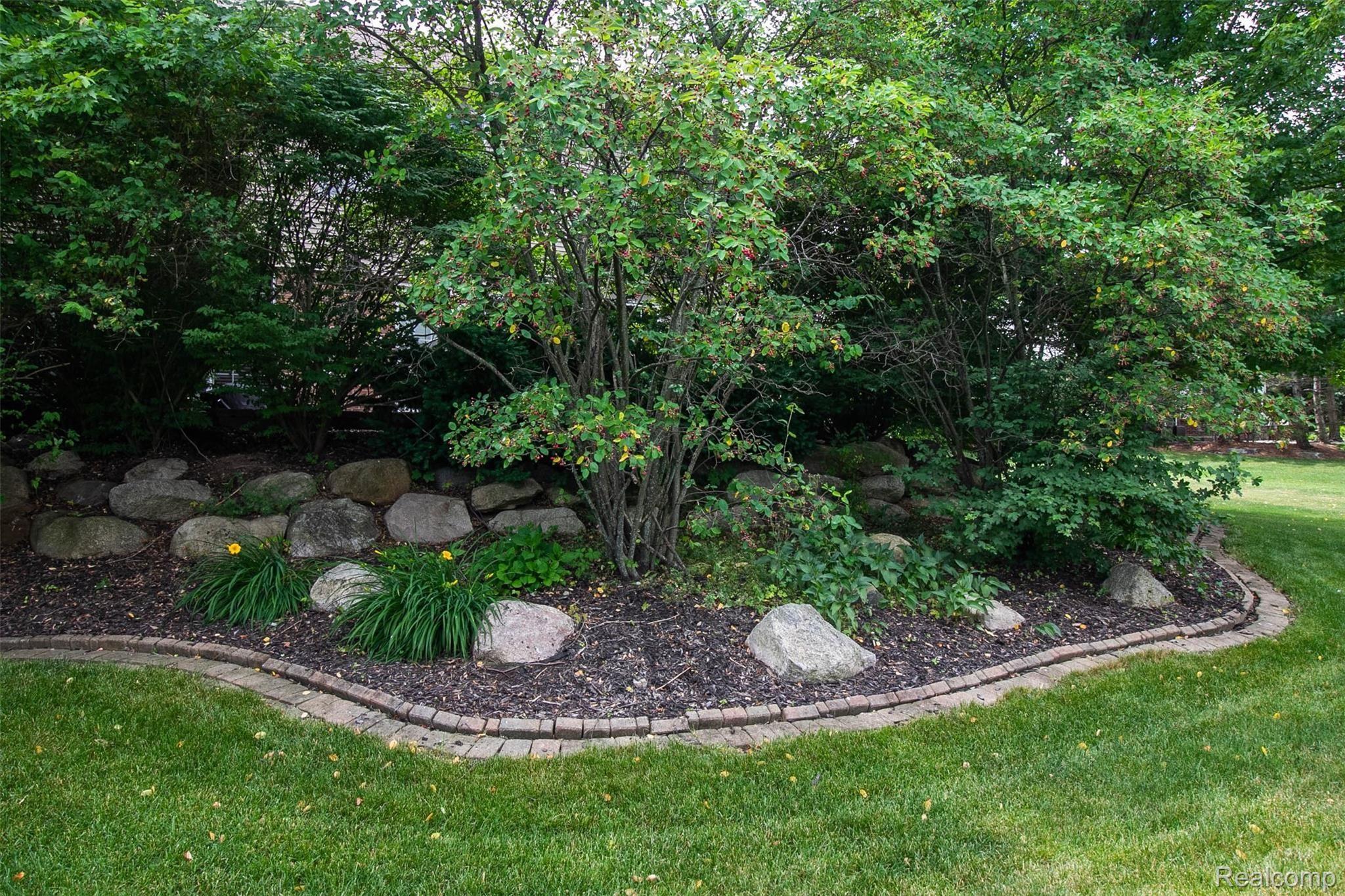 810 Loggers Circle Rochester, MI 48307 - Photo 69 of 73 55.jpg