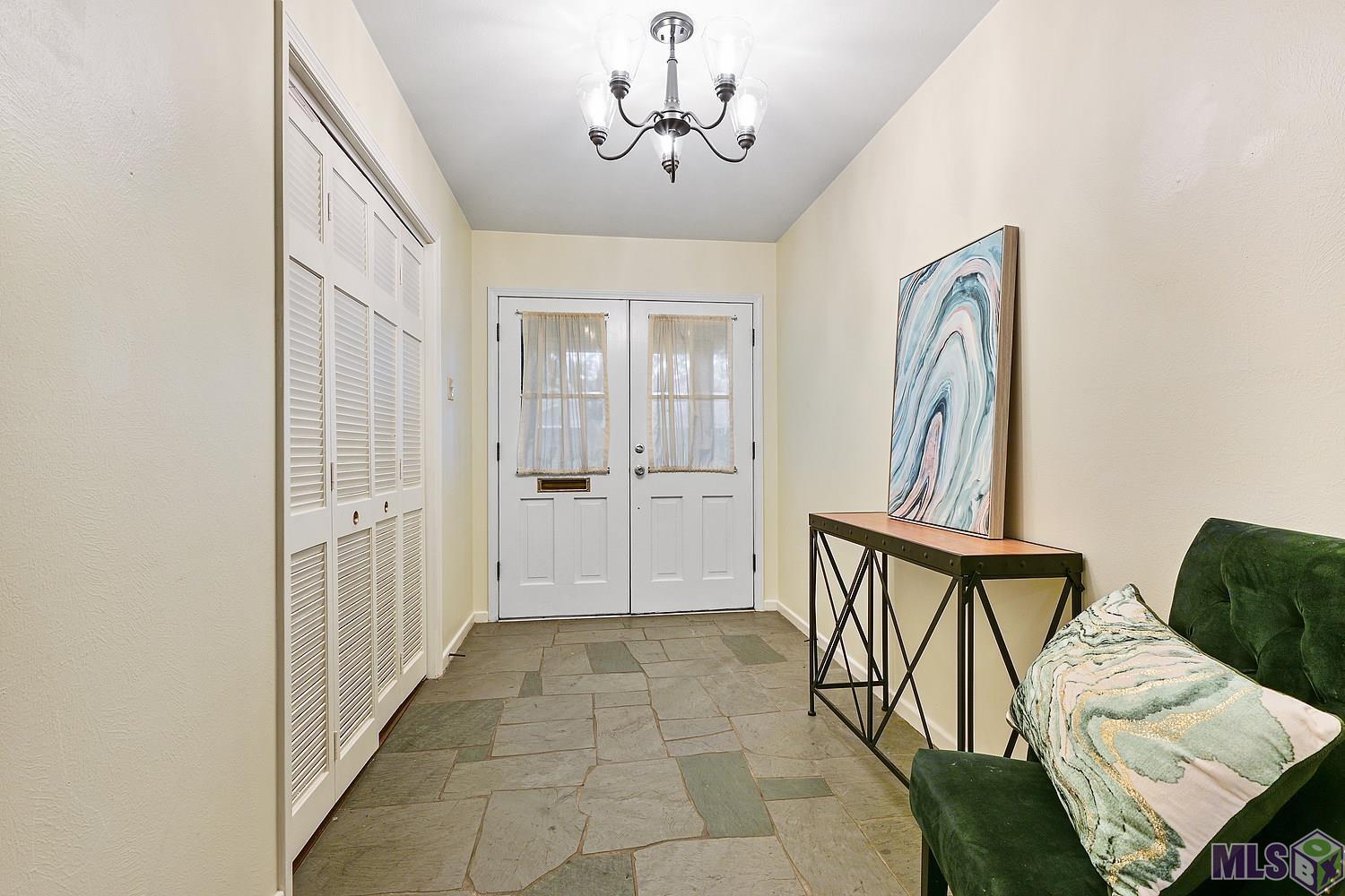2053 Tamarix Street Baton Rouge, LA 70808 - Photo 2 of 18 Gallery Image 2