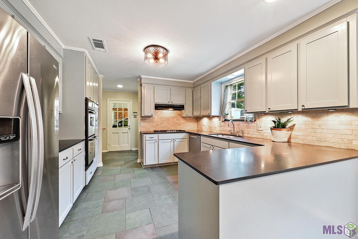 2053 Tamarix Street Baton Rouge, LA 70808 - Photo 6 of 18 Gallery Image 6