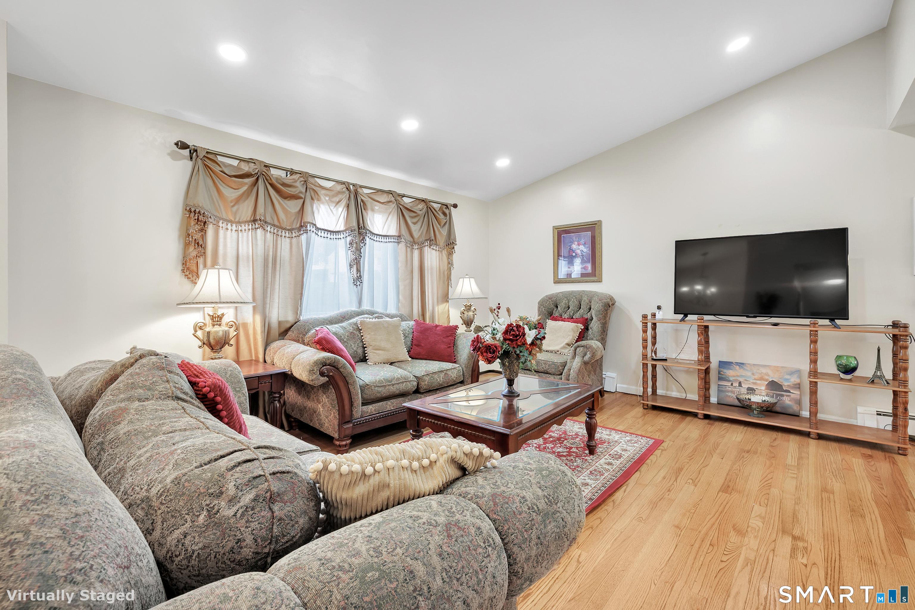 7 3 Partners Road Danbury, CT 06811 - Photo 4 of 36