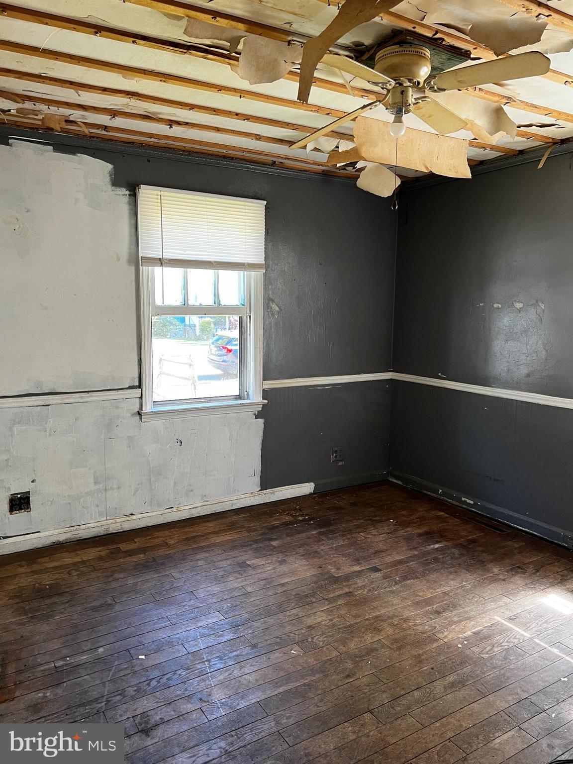 41 Churchtown Road Pennsville, NJ 08070 - Photo 8 of 20 a view of an empty room with a window