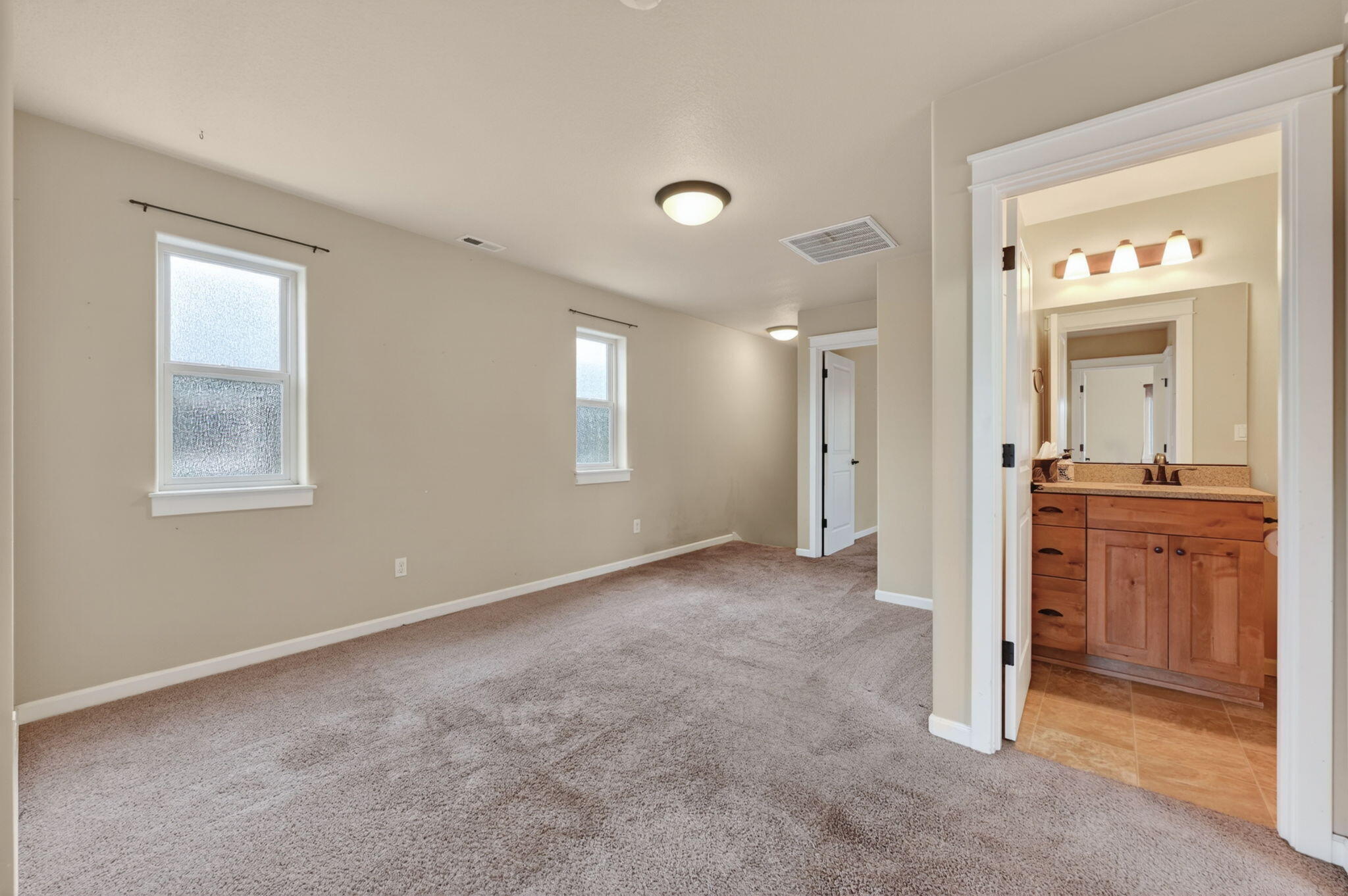 20252 Badger Road Bend, OR 97702 - Photo 15 of 36 loft & bathroom