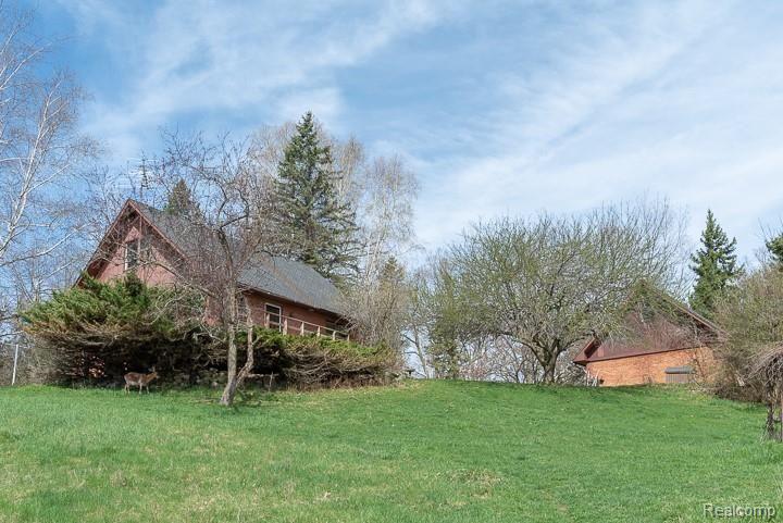 15701 Herman Road Manchester, MI 48158 - Photo 5 of 32