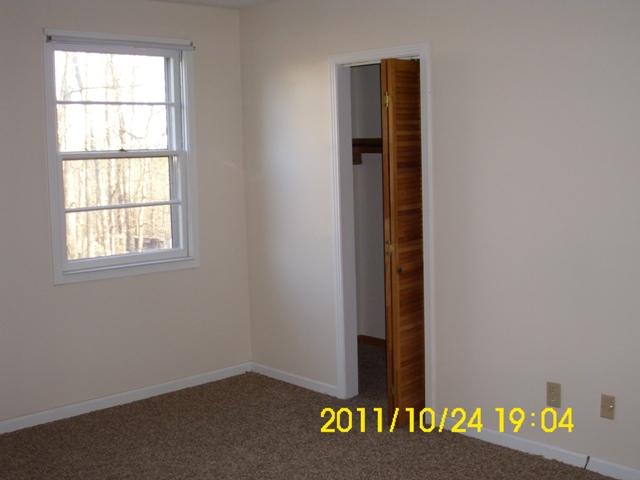 1462 Keesee Road Clarksville, TN 37040 - Photo 14 of 20 Master Bedroom
