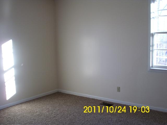 1462 Keesee Road Clarksville, TN 37040 - Photo 16 of 20 Bedroom 2