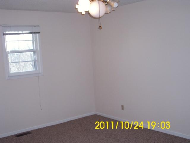 1462 Keesee Road Clarksville, TN 37040 - Photo 19 of 20 Family Room