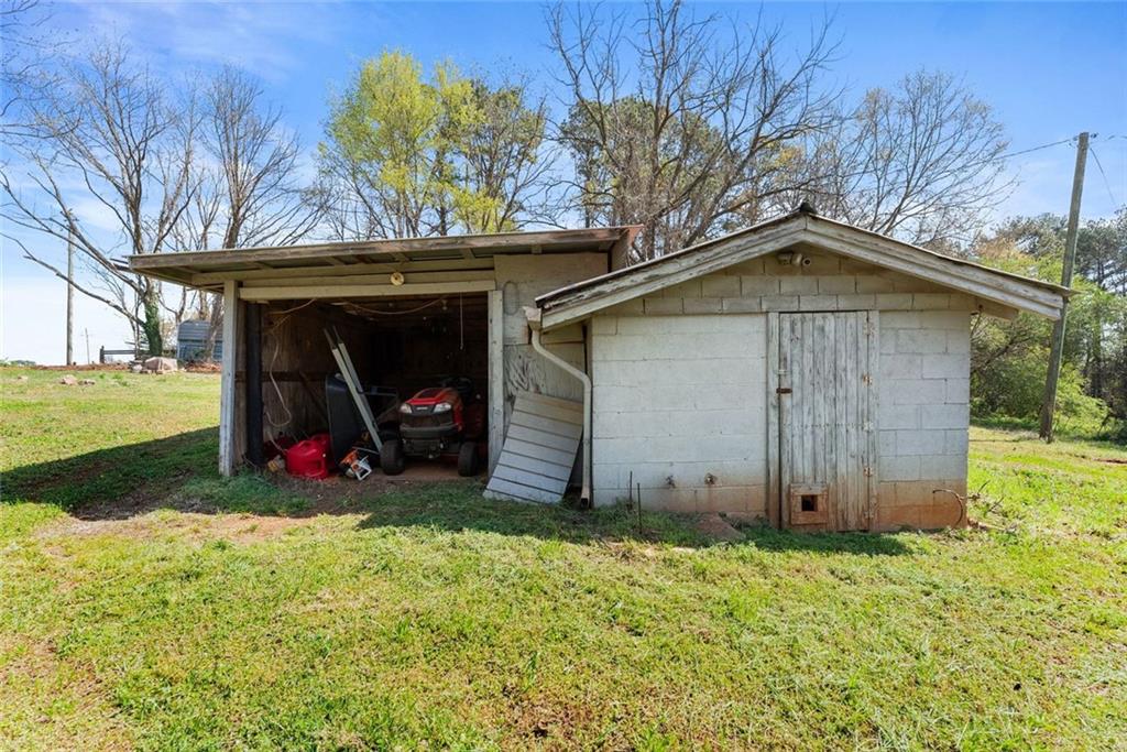 6958 County Line Drive Lula, GA 30554 - Photo 33 of 48