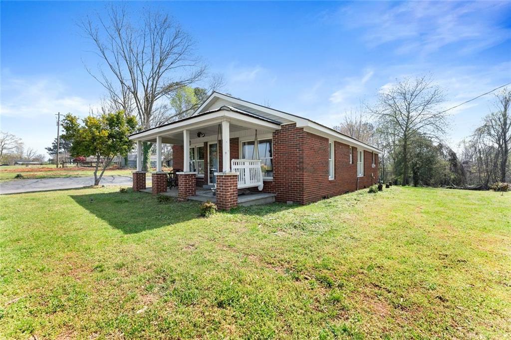 6958 County Line Drive Lula, GA 30554 - Photo 5 of 48