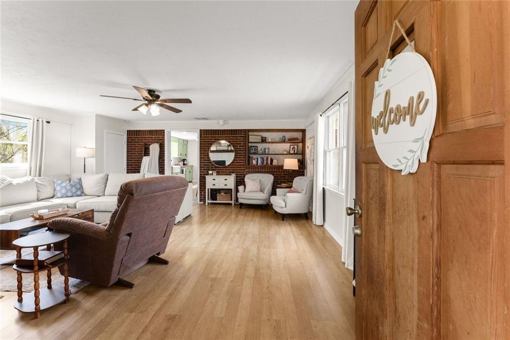 6958 County Line Drive Lula, GA 30554 - Photo 6 of 48