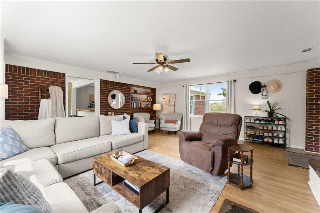 6958 County Line Drive Lula, GA 30554 - Photo 9 of 48