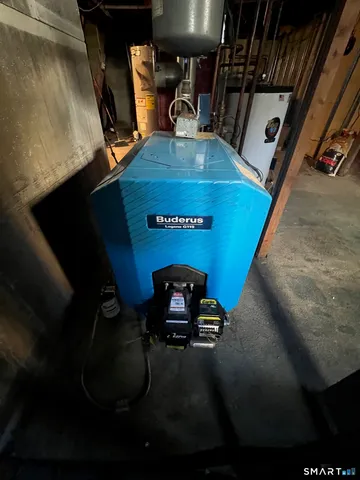 $355,000 | 12 Avery Street, Stonington, CT 06379