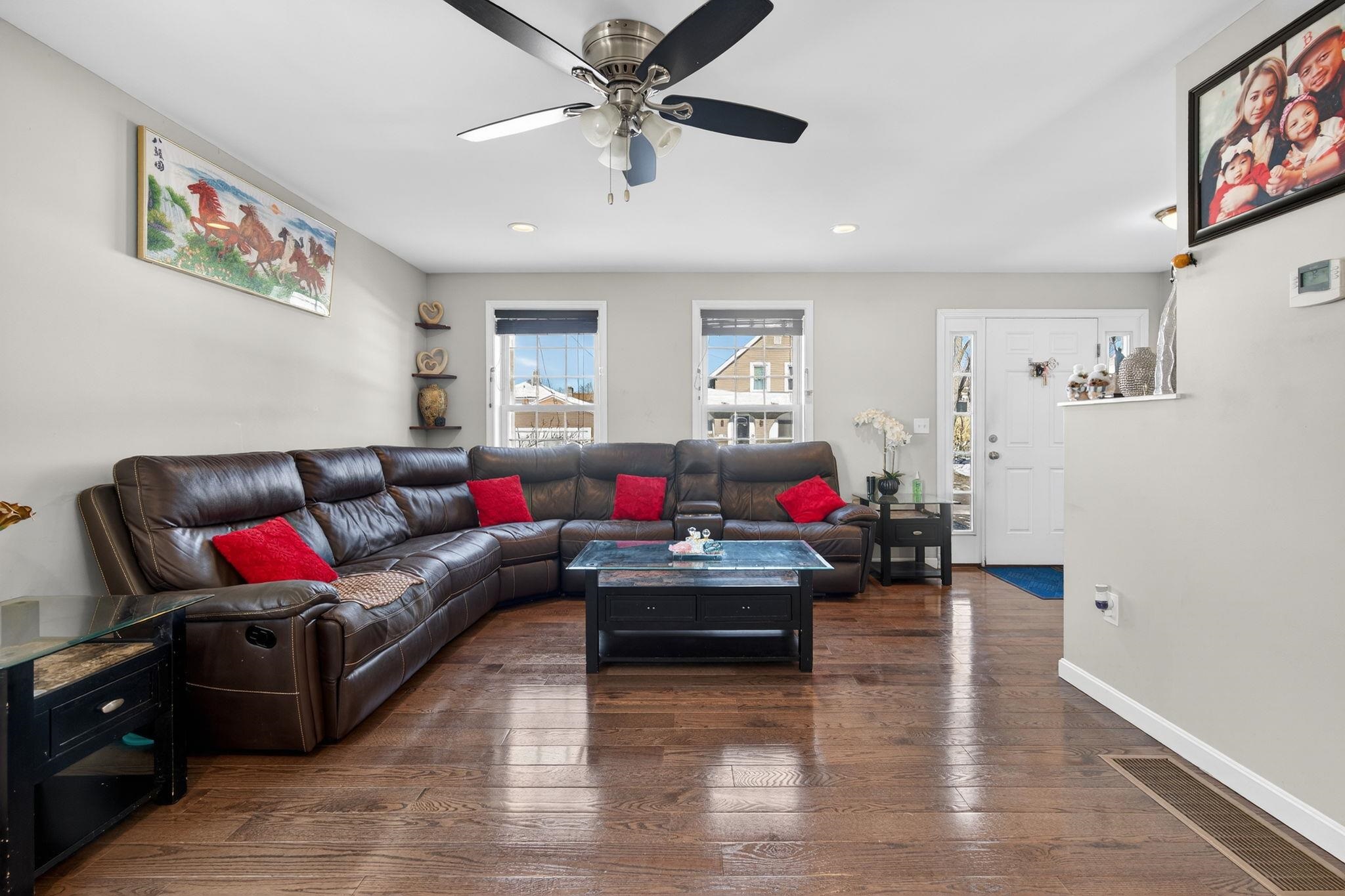 73 King Street Nashua, NH 03060 - Photo 13 of 44