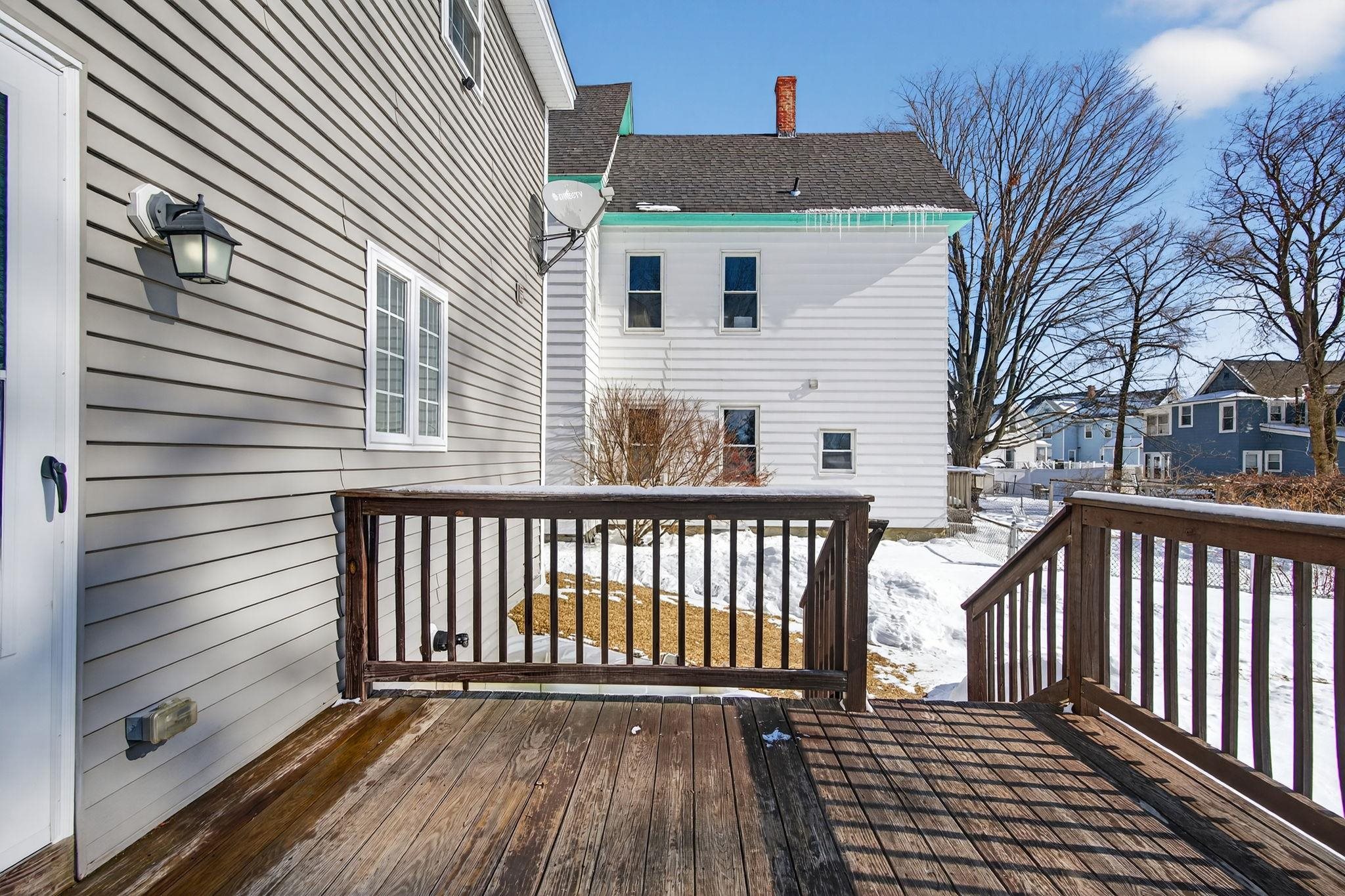 73 King Street Nashua, NH 03060 - Photo 15 of 44