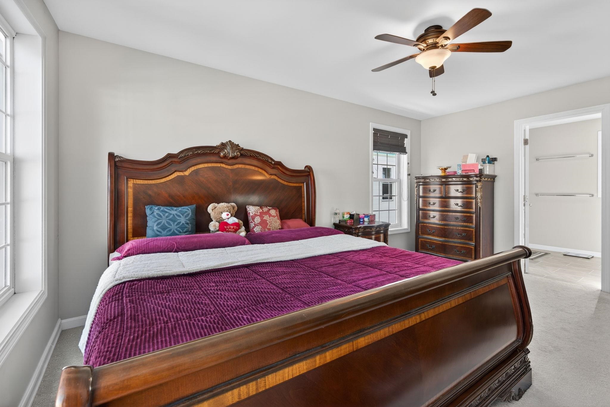 73 King Street Nashua, NH 03060 - Photo 20 of 44