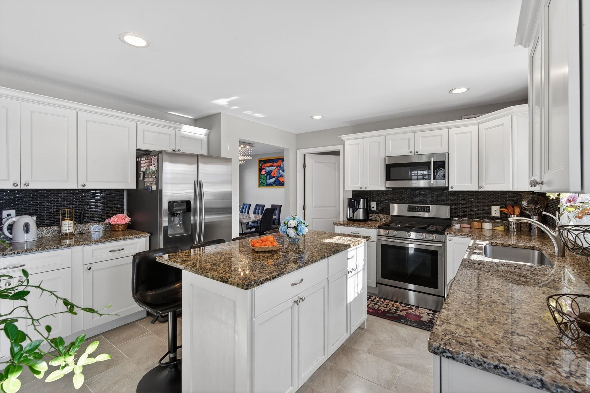 73 King Street Nashua, NH 03060 - Photo 22 of 44