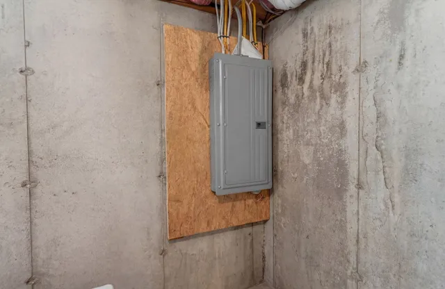 $579,000 | 73 King Street, Nashua, NH 03060