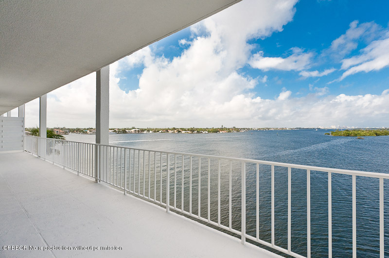 2155 Ibis Isle Road, Unit 16 Palm Beach, FL 33480 - Photo 9 of 10 East Water View