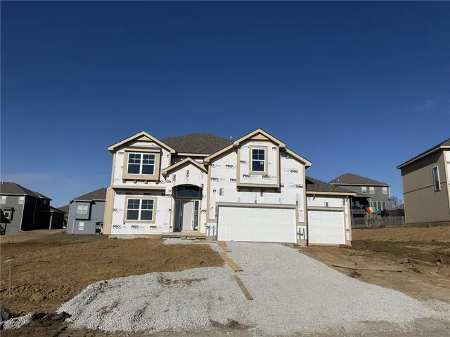 $555,000 | 5214 Northeast 90th Terrace, Kansas City, MO 64156