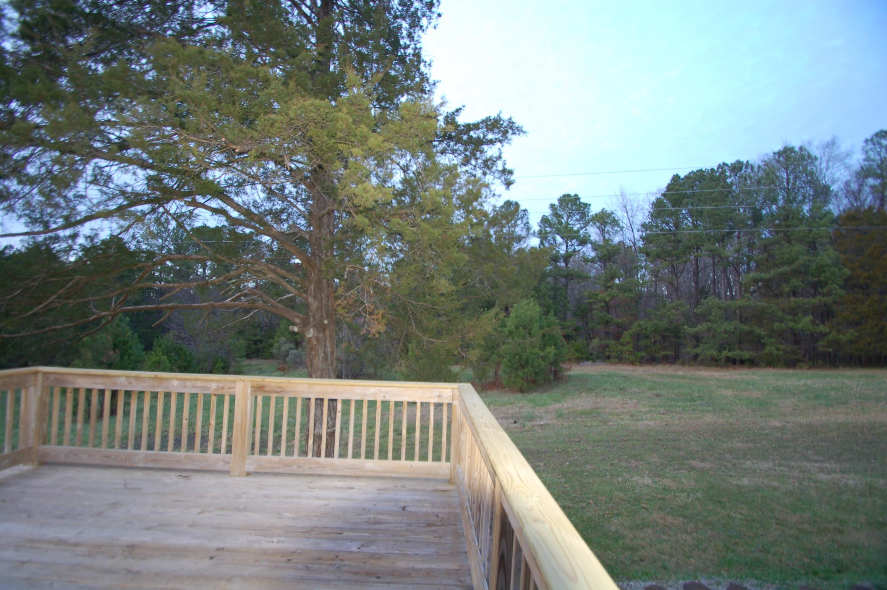 6917 Kemp Road Raleigh, NC 27613 - Photo 29 of 31 Deck View