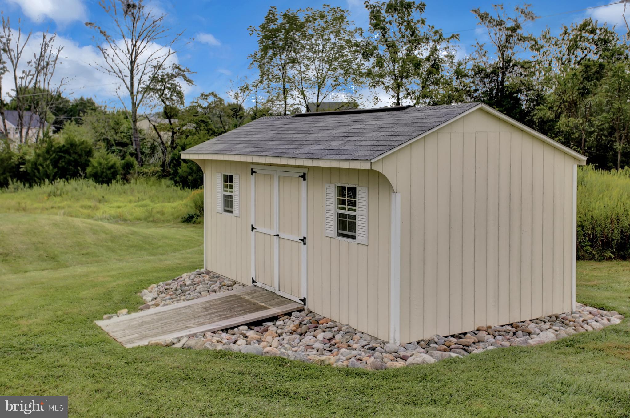 820 Quaker Meeting Road Dover, PA 17315 - Photo 11 of 45 Gallery Image 11