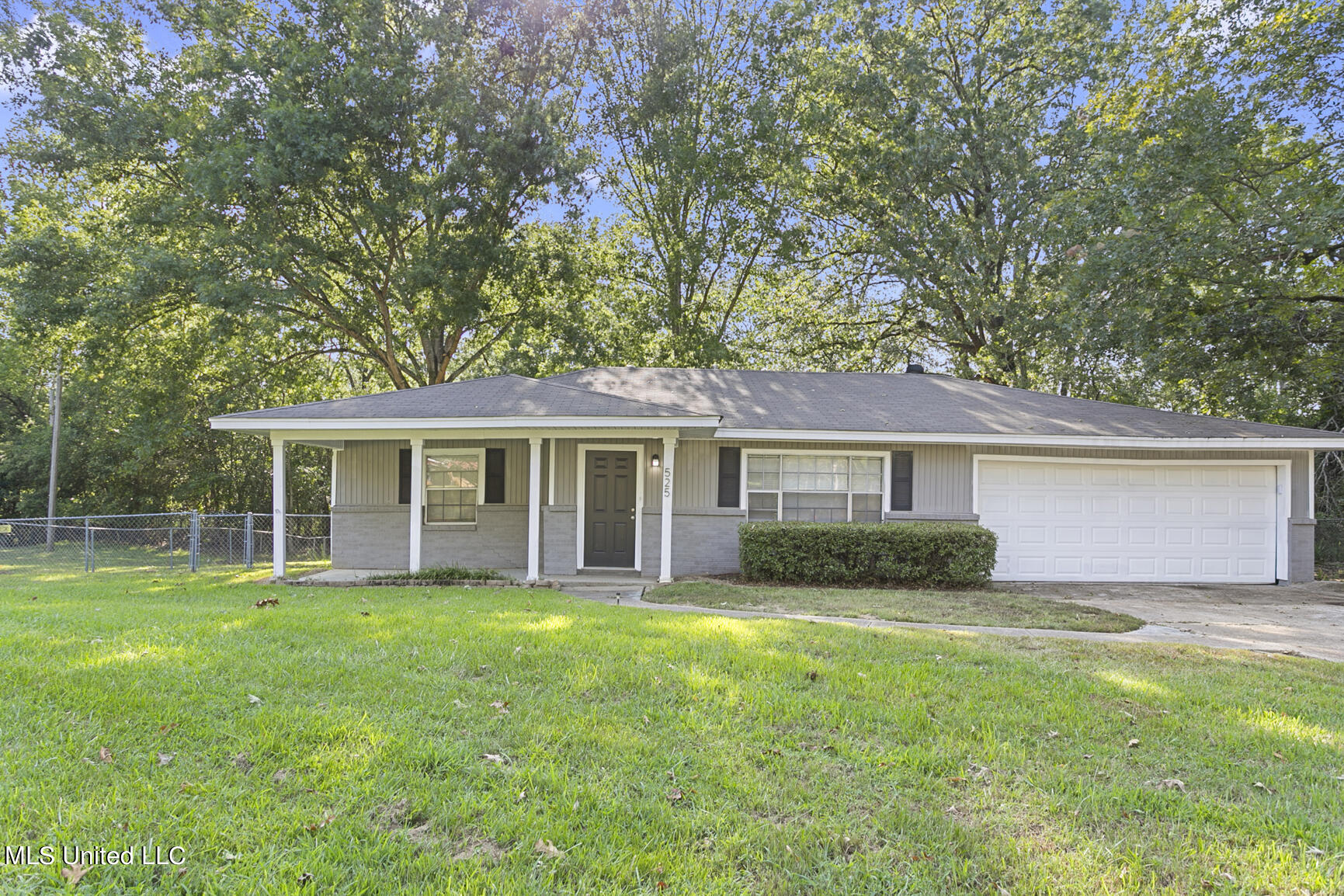 Welcome to 525 Magnolia Rd