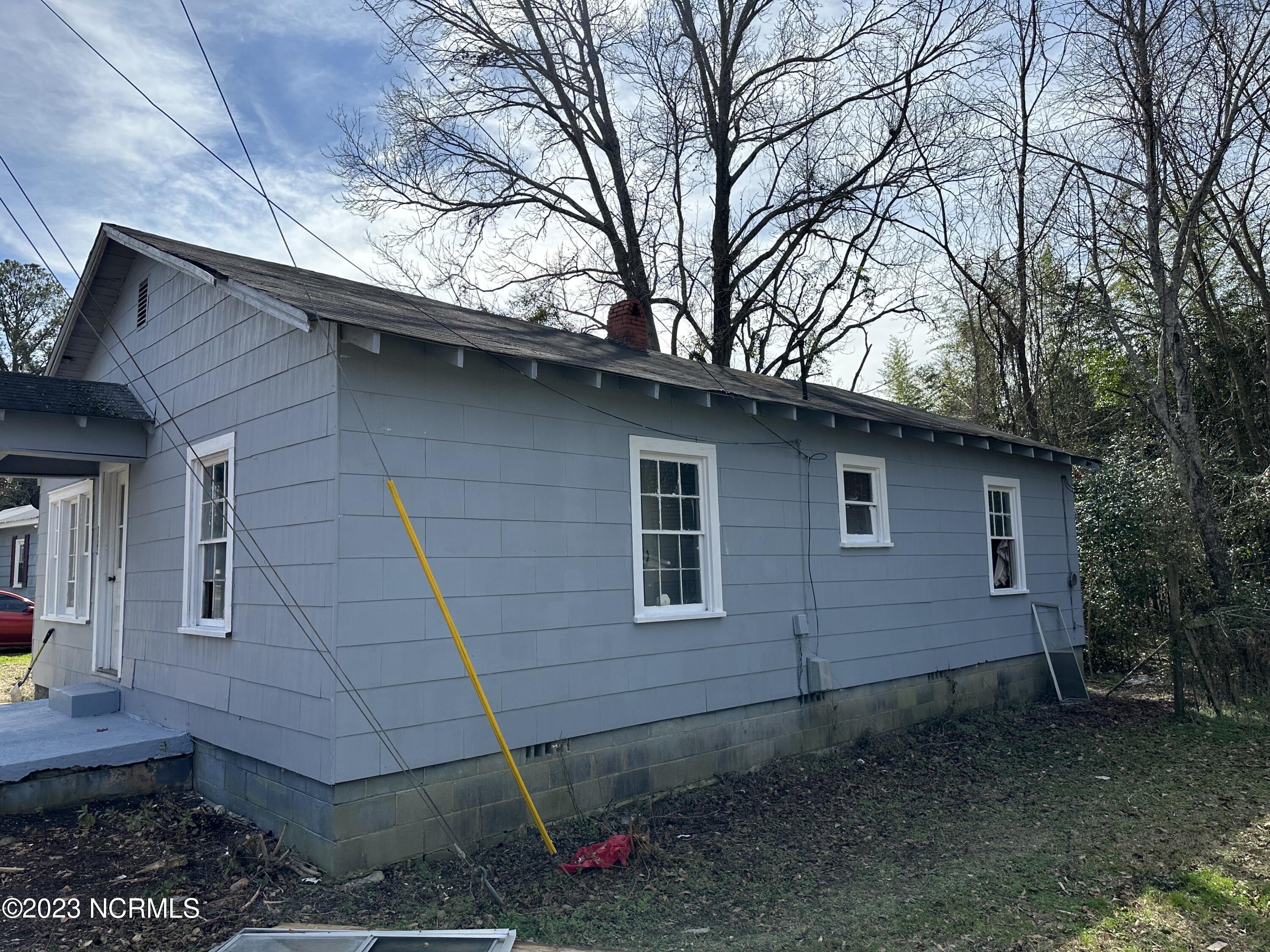 124 Central Avenue Rockingham, NC 28379 - Photo 3 of 9 5E0A7B5D-F5DE-4B14-A26D-5ECA3864F750