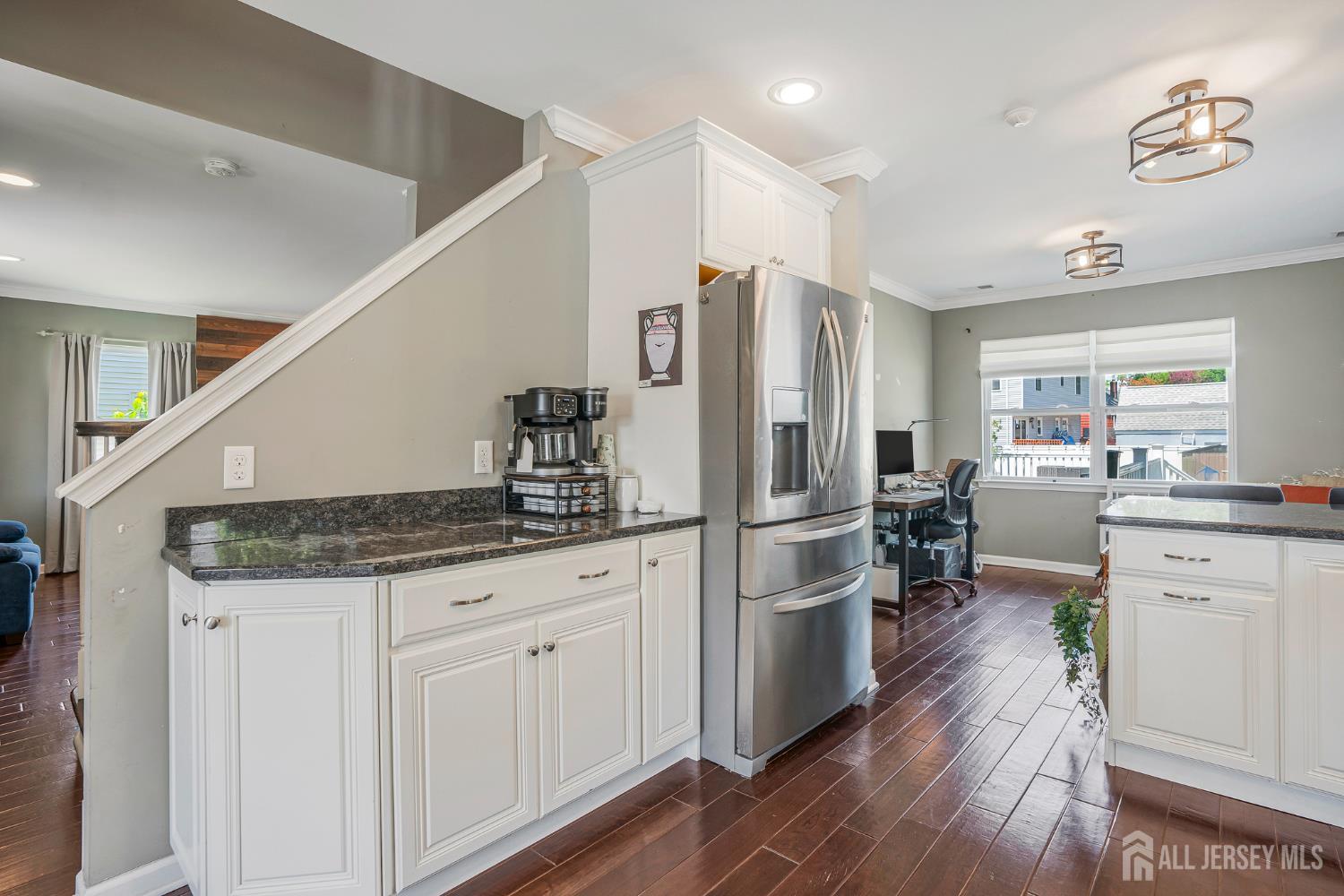 203 Harris Avenue Middlesex, NJ 08846 - Photo 10 of 41