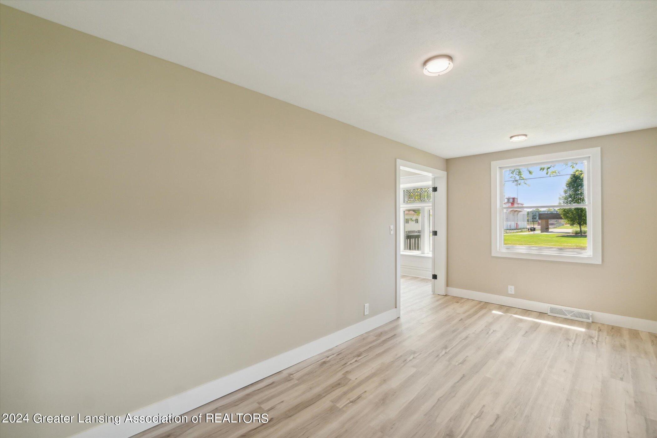 326 West Holmes Road Lansing, MI 48910 - Photo 18 of 48 17-326-W-Holmes-Rd-Lansing-MI-48910-Wind