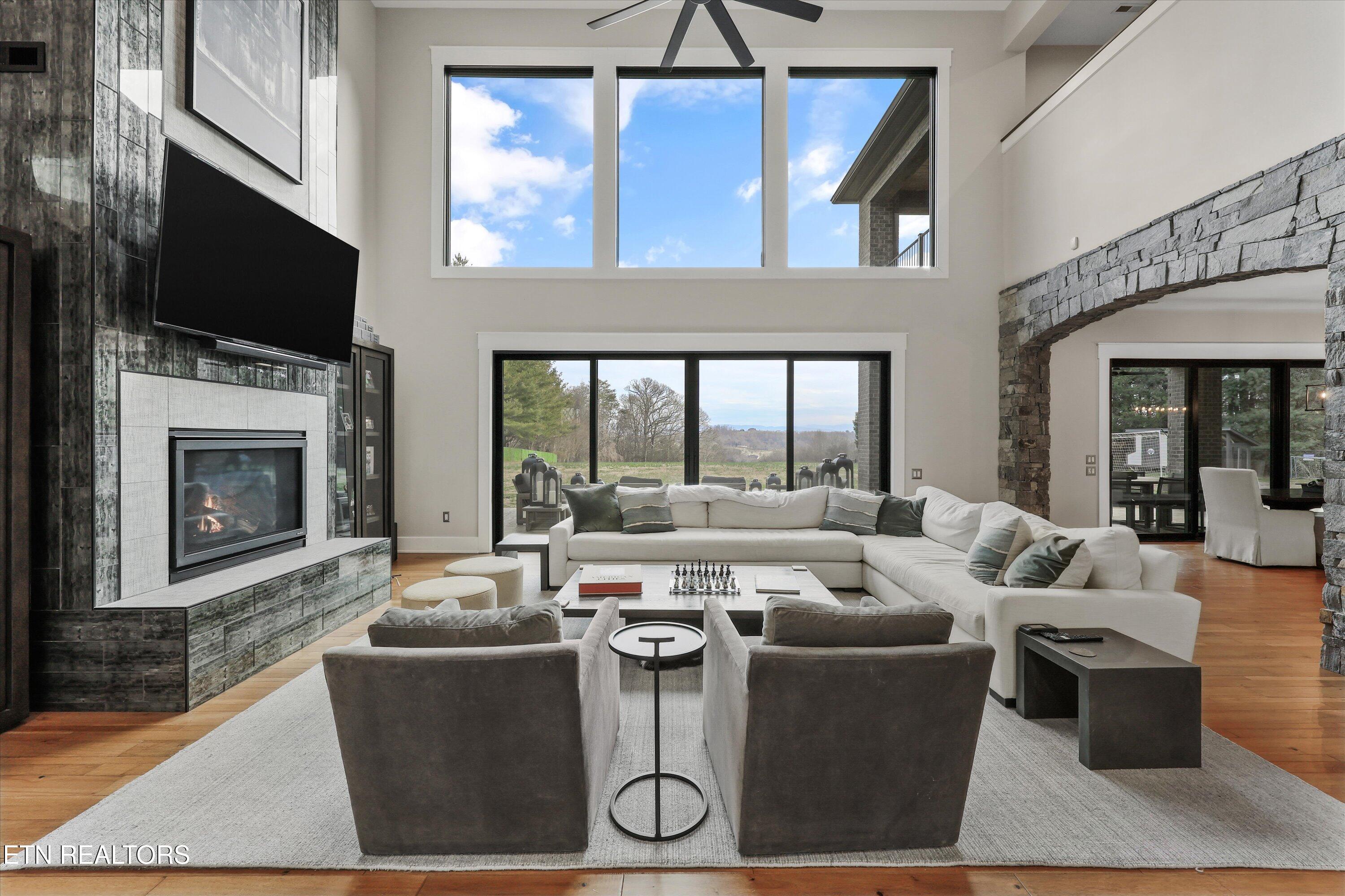 3521 Big Springs Road Maryville, TN 37801 - Photo 22 of 60 24-3521 Big Springs Rd25 - Copy - Copy