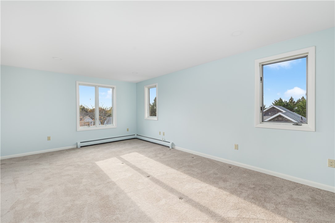 1 Coggeshall Circle Middletown, RI 02842 - Photo 20 of 40 Primary Bedroom