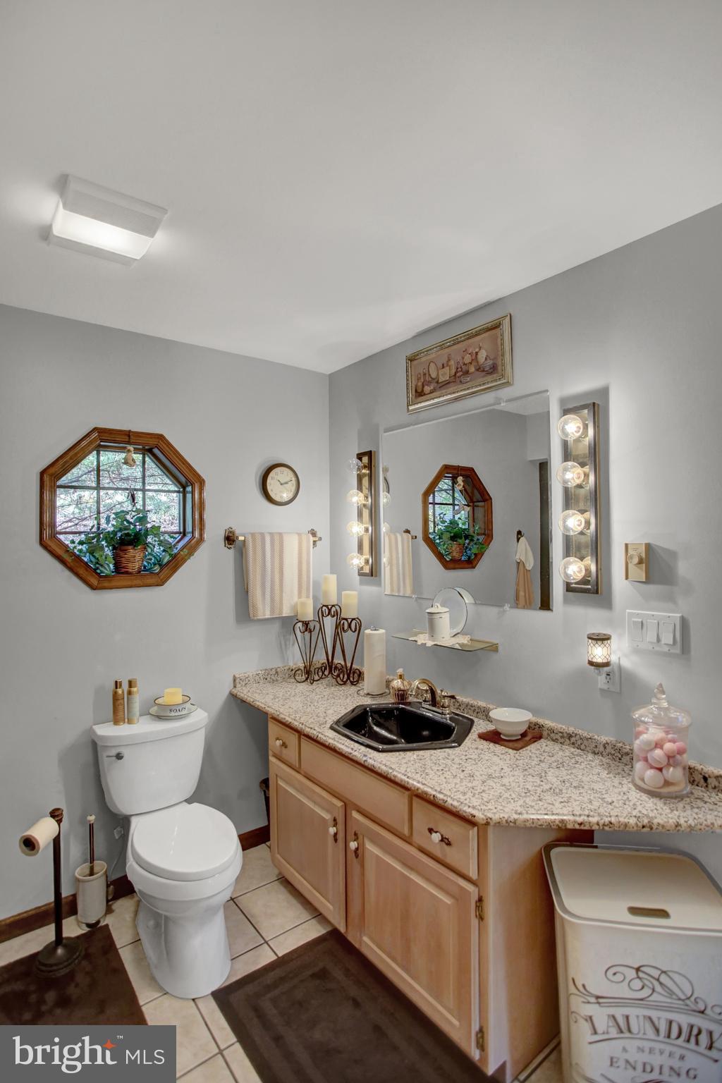 390 Cartref Road Etters, PA 17319 - Photo 33 of 38 Master Bath