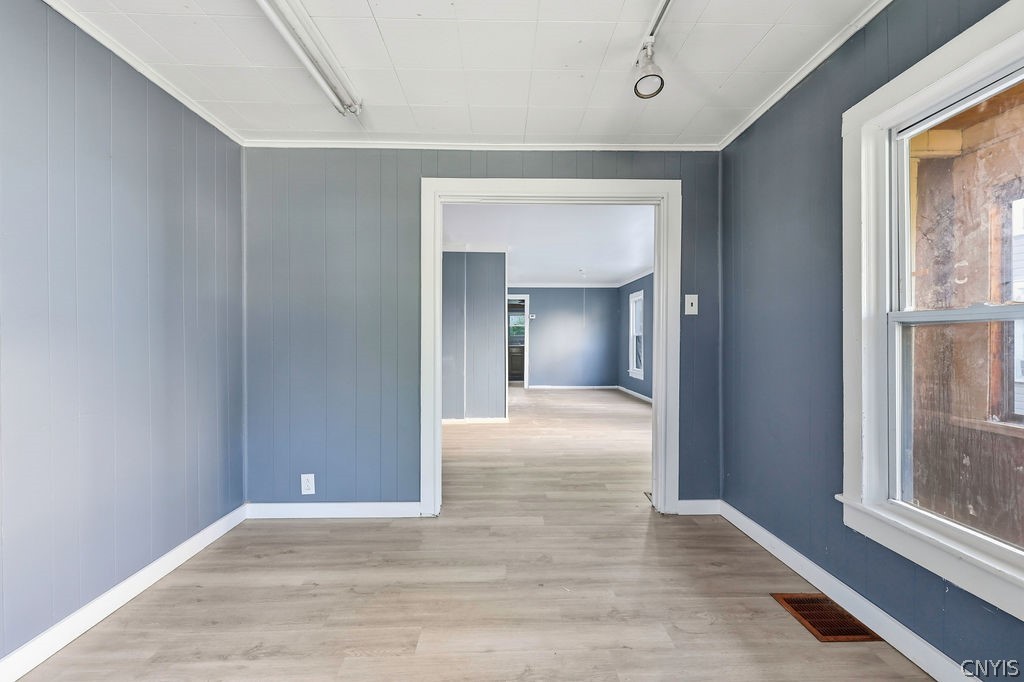 608 Rochester Street Fulton, NY 13069 - Photo 9 of 23 Gallery Image 9