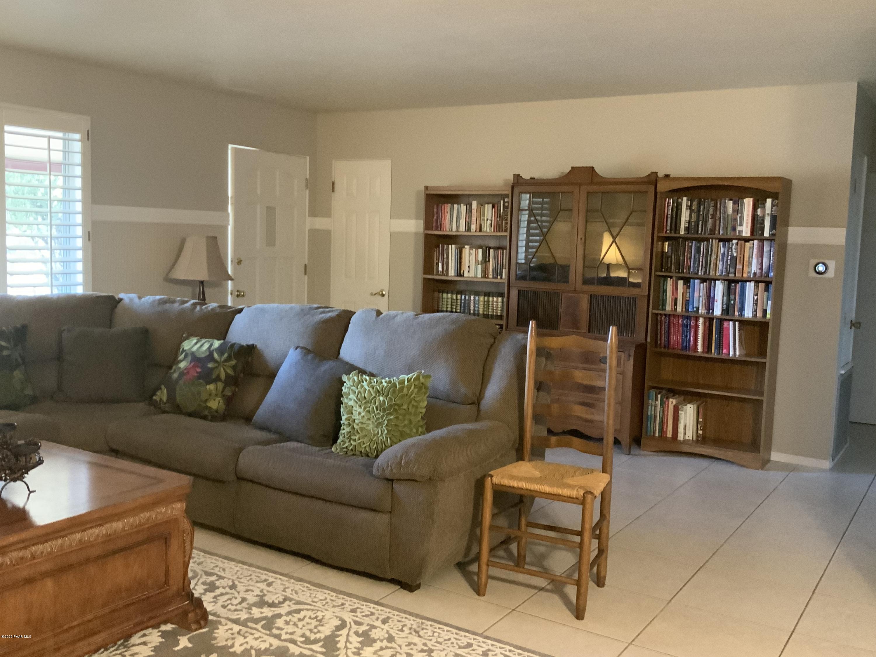 1325 Copper Basin Road Prescott, AZ 86303 - Photo 2 of 8 Living Room