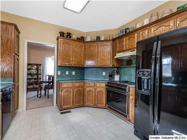 504 Fieldstone Drive Helena, AL 35080 - Photo 9 of 32