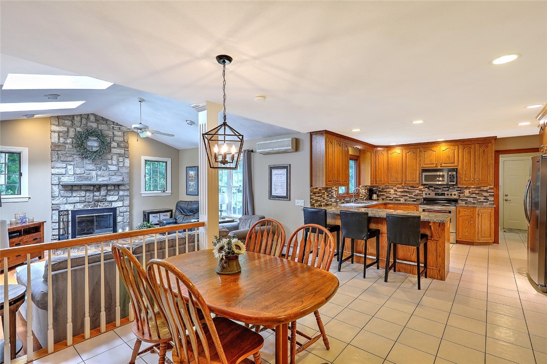 17 Britts Ridge Cumberland, RI 02864 - Photo 7 of 33