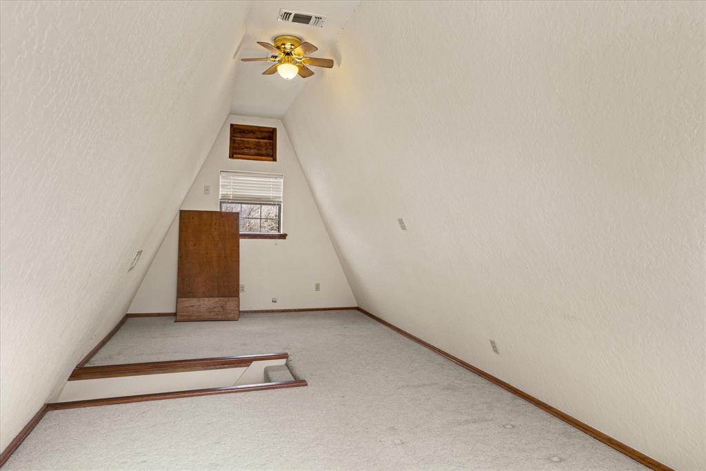 1601 Stafford Road Weatherford, TX 76088 - Photo 29 of 40 an empty room with windows