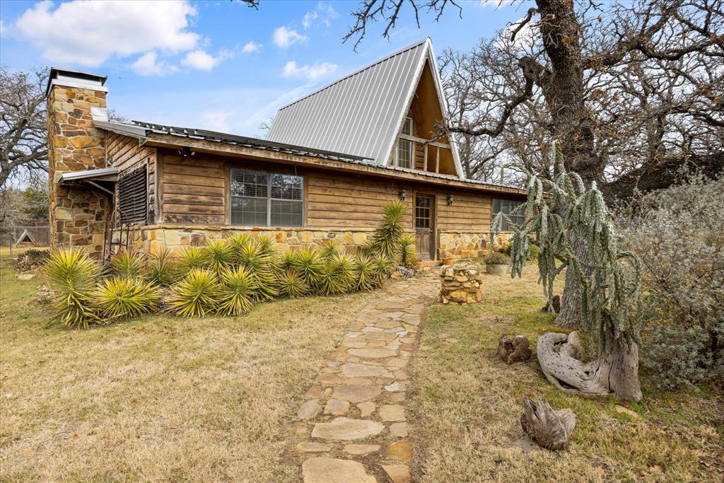 1601 Stafford Road Weatherford, TX 76088 - Photo 32 of 40 a view of a backyard of the house