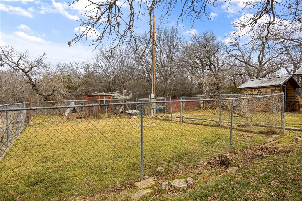 1601 Stafford Road Weatherford, TX 76088 - Photo 33 of 40 a view of an outdoor space and tv
