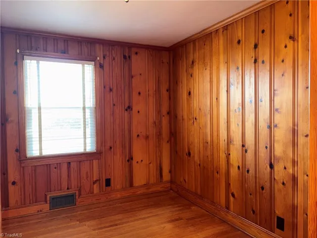 $1,399 | 129 Hartley Street Southeast, Winston-Salem, NC 27107