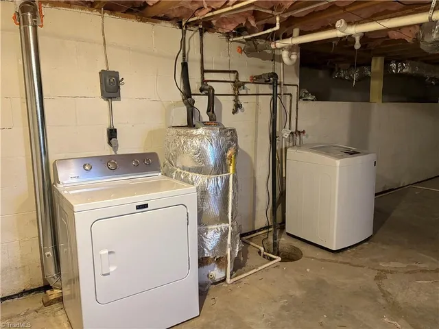 $1,399 | 129 Hartley Street Southeast, Winston-Salem, NC 27107