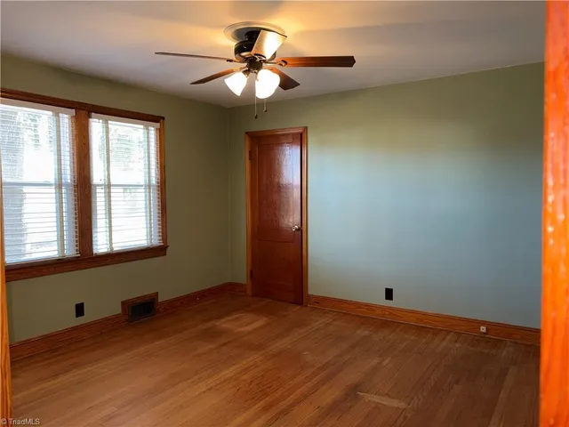 $1,399 | 129 Hartley Street Southeast, Winston-Salem, NC 27107