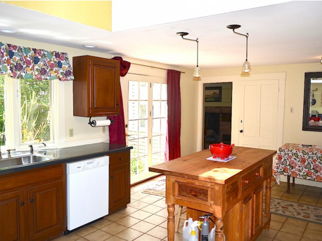 1153 S Road Hopkinton, NH 03229 - Photo 7 of 23