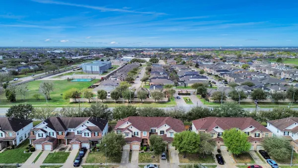 $1,750 | 8106 Montague Manor Lane, Unit 83, Houston, TX 77072