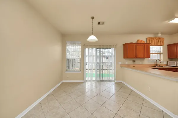 $1,750 | 8106 Montague Manor Lane, Unit 83, Houston, TX 77072