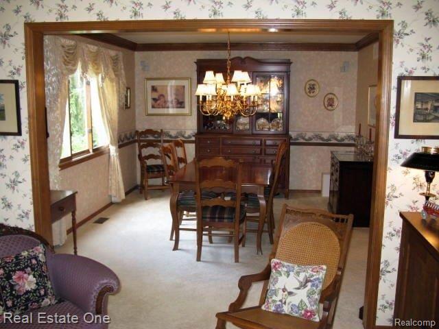 1290 Kingspath Drive Rochester, MI 48306 - Photo 12 of 25 dining room